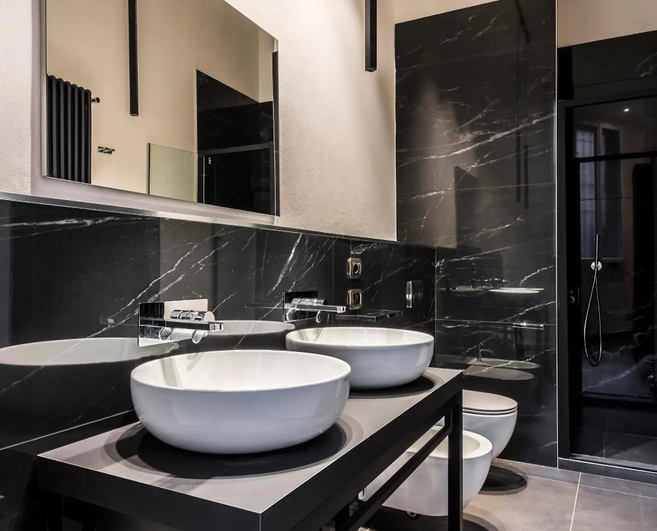 Motor Valley Styled - Luxury Apartments By Design Club Collection Bologna