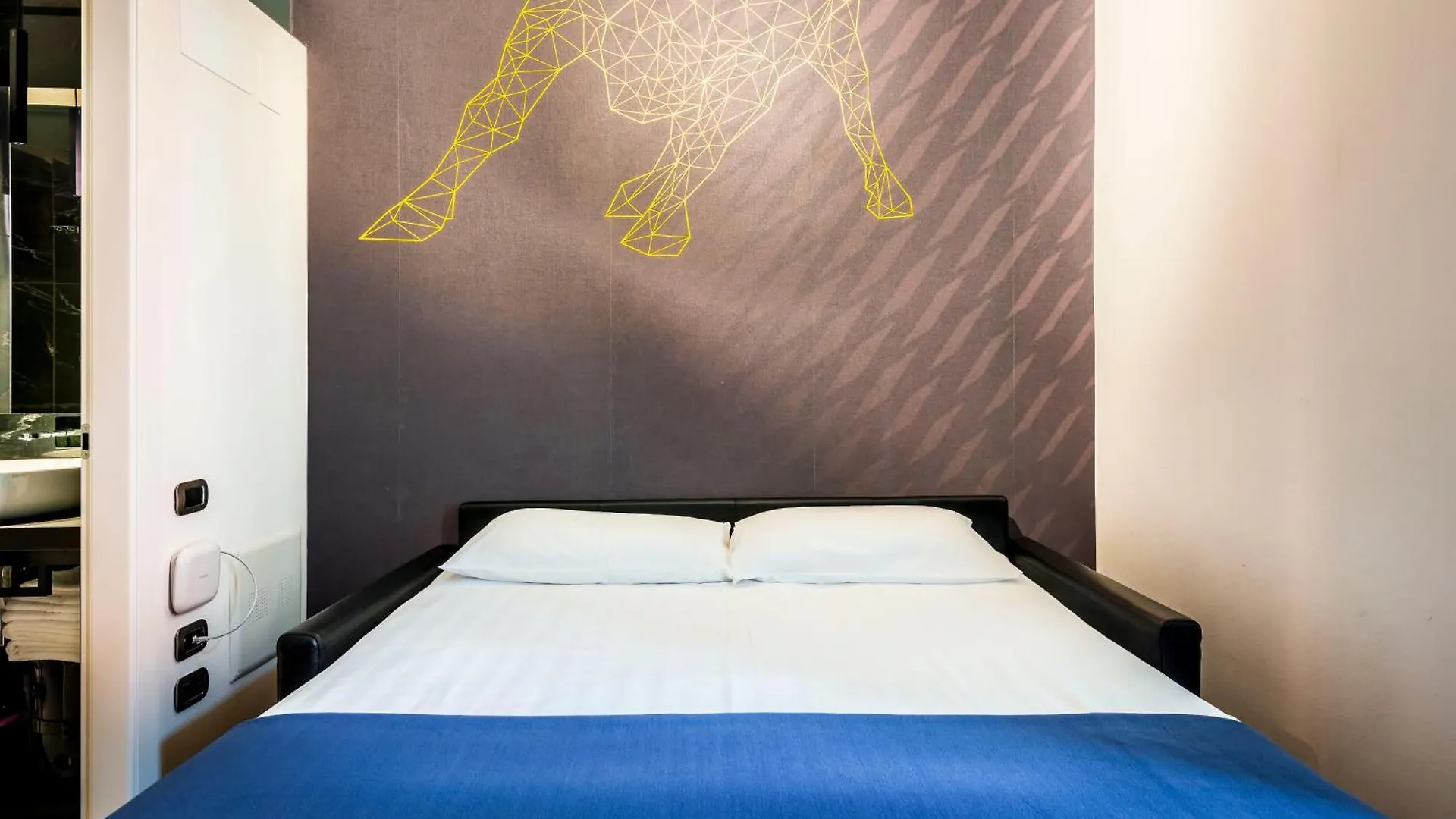Motor Valley Styled - Luxury Apartments By Design Club Collection Bologna