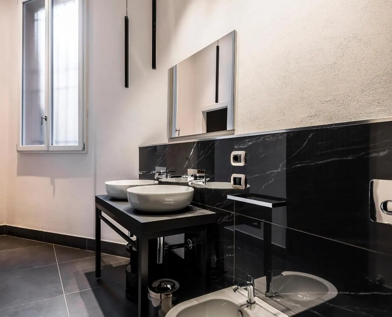Motor Valley Styled - Luxury Apartments By Design Club Collection Bologna