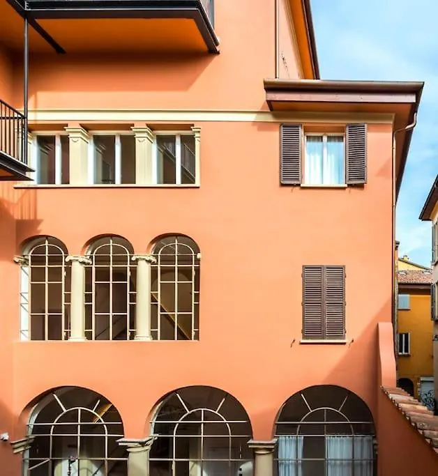 Motor Valley Styled - Luxury Apartments By Design Club Collection Bologna