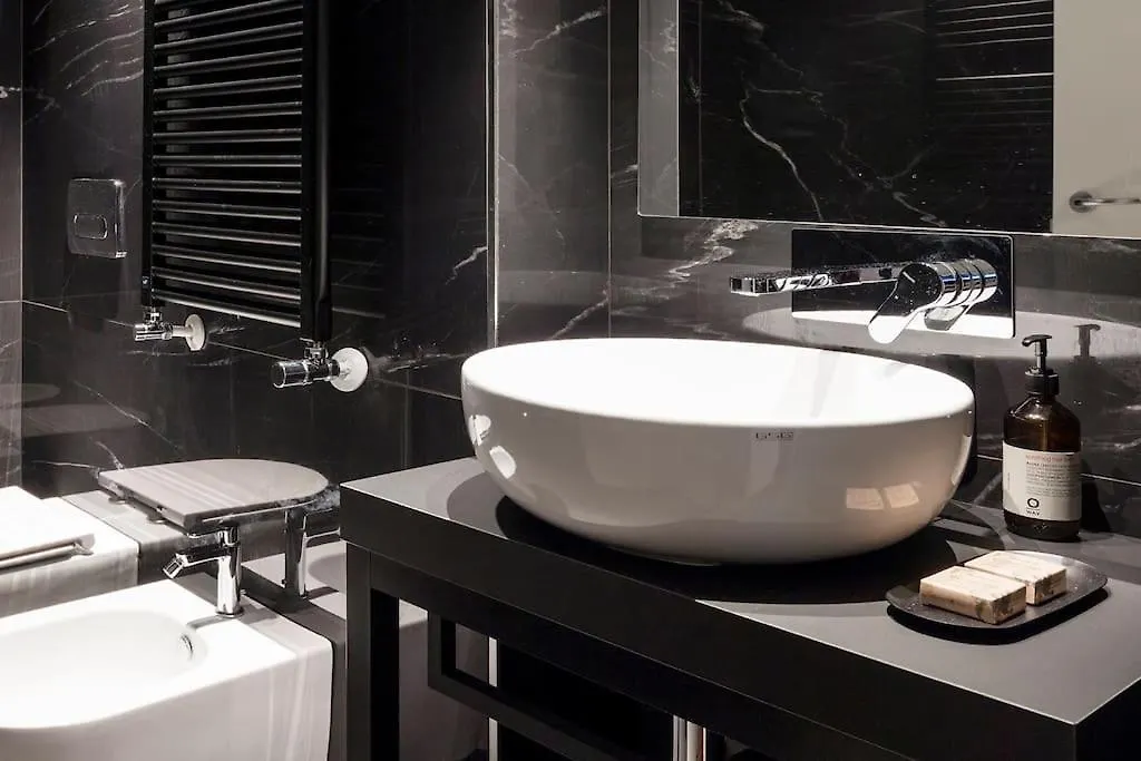 Motor Valley Styled - Luxury Apartments By Design Club Collection Bologna